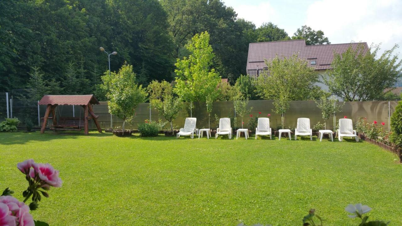 Rîşnov 若森维维乐旅馆酒店 外观 照片