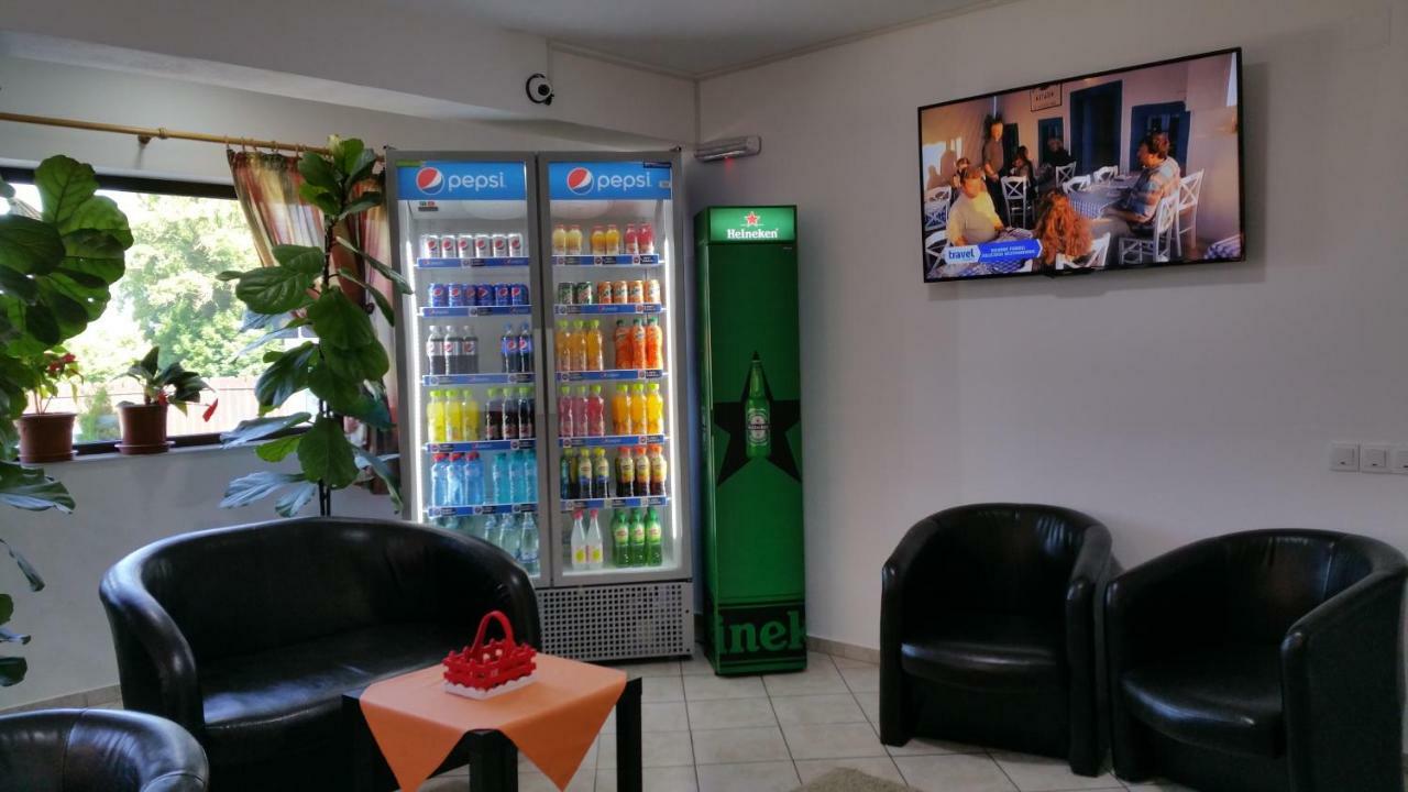 Rîşnov 若森维维乐旅馆酒店 外观 照片